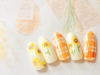 ネイルサロン&スクール ジーナ(GINA)/向日葵ネイル