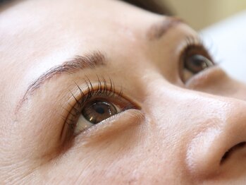 アイ シャイン(eye shine)/似合わせまつげパーマ