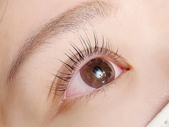 エル トウキョウ キャンディ(L tokyo CANDY)の写真/お客様の自まつ毛の状態を見極め、魅力を最大限に引き出す似合わせデザインをご提案☆