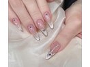 マグネット×フレンチネイル