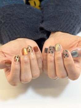 エイトドットネイル(8.nail)/