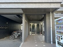 アーフィン(a-fin)/店舗入り口