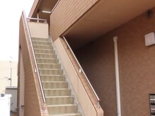 イハナ(IHANA)/お店へ行く階段です☆