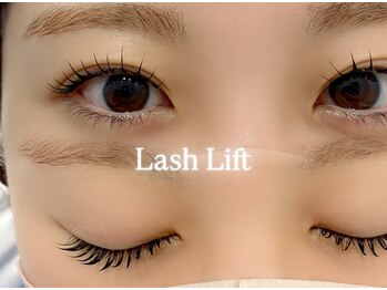 ユノーノ アイラッシュ 静岡店(Junono Eyelash)/Uカールデザイン/正面