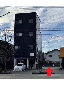 はあとねいる 金沢北安江店/駐車場案内（ビル裏側です）