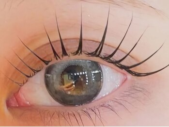 サロンドエマ(Salon de EMMA)の写真/ナチュラルがお好みの方へ！大人女性におくつろぎいただける空間で納得の仕上がり感をご提供します◎