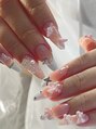 Nails Bar 渋谷【ネイルズバーシブヤ】【4/1 NEW OPEN(予定)】 ピンクとホワイトに蝶々やバラが舞う華やかな3Dネイルデザイン