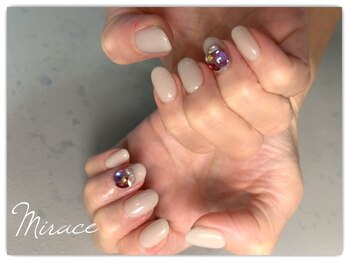 ビジューネイル