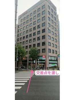 馨屋(ケイヤ)/市役所交差点を渡し