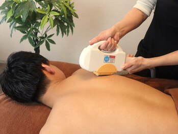 エステティックサロン メープル(Maple)の写真/驚異の脱毛効果を誇る"VICTORIA"導入◆他店で満足できなかった方にも◎≪全身脱毛1回(VIO・ヒゲ込)¥30000≫