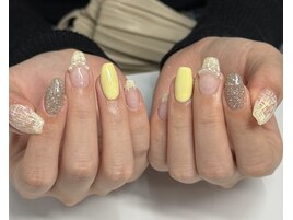 冬に映えるツイードネイル