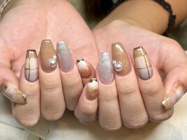 クリームチャックネイル