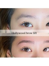 トゥモローズ(TOMOROWS)/ハリウッドブロウリフト