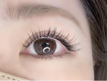 アイラッシュサロン アルズ(Arzu)の写真/【理想のまつげが叶う◇】モチを重視する方/まつげ負担/装着感の軽さを重視する方も◎カラーも選べる♪