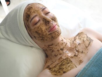 ライム 二子玉川(LIME)の写真/【お肌に優しくシミシワケア】剥けないハーブピーリング￥6900肌内部の活性で予防ケア＆自信溢れる素肌に＊