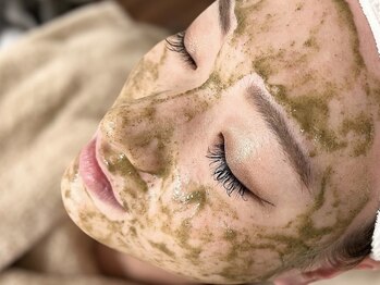 ビズビズ 梅田店(bisebise)の写真/都度払い人気No.1【韓国ハーブピーリング+全顔ハイドラ強力毛穴洗浄】￥8800★毛穴レス艶肌！肌荒れ改善◎