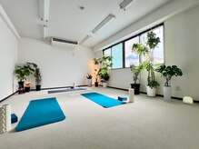 yoga studio PRANA 【パーソナルヨガ/グループレッスン/少人数制スタジオ】プラナ