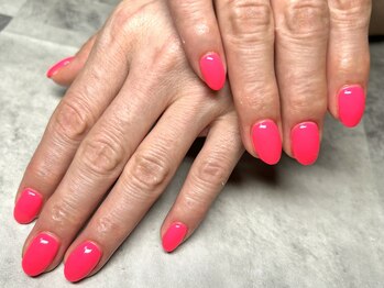 ジュリネイル(JULIE NAIL)/ネオンピンクワンカラー♪