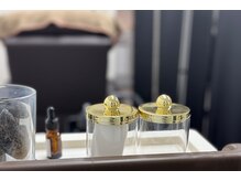 眉毛の匠の雰囲気（くつろぎながらも洗練された空間を楽しむことができます。）