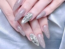 シーアンドビーネイル(C&B Nail)/チップ長さだストーン埋め尽くし