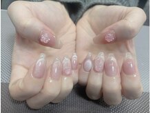 メオネイル(MEO NAIL)の雰囲気（チップ長さ出し10本パーツ4本）