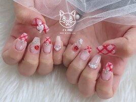 バレンタイン/赤チェックネイル