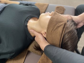 楽 池袋/首肩周りの施術