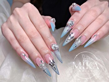 ミカネイルズ 心斎橋店(Mika Nails)の写真/【心斎橋/四ツ橋】トレンドを取り入れた豊富なパーツを数千種類ご用意！キラキラネイルでテンションUP♪