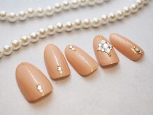 ネイルサロン ブランシュール(Nail Salon Blancheur)/ベージュビジューネイル