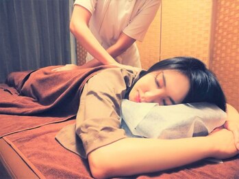 アモス ひだまりリラクゼーションサロン(AMOS)の写真/ご新規様限定◆60分お任せ！コース【ロミロミ/指圧/リフレ/ストレッチ】￥6900→￥6000