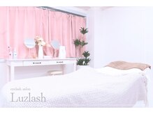 ルースラッシュ 赤坂店(Luzlash)の雰囲気(店内は明るい開放的な空間です。居心地の良さを実感ください。)