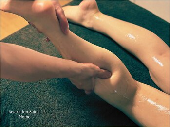 モモ(Momo)/リンパマッサージでフットケア