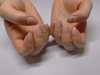 ペルシャ(Persian)/シンプルネイル(担当:YU)