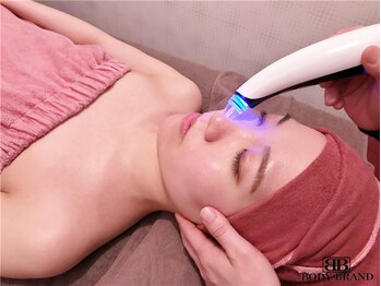 ボディブランド(BODY BRAND)/レス美肌ライト毛穴バキューム♪