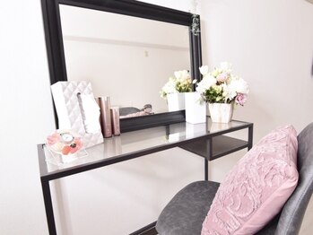 リリーミー(Lily Me)/身だしなみを整えるお時間も…♪