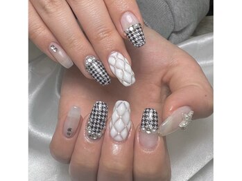 ネイルズラゾ(Nails Lazos)/