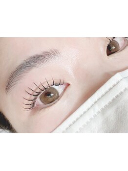 特別な日に合う華やかな目元にしたい