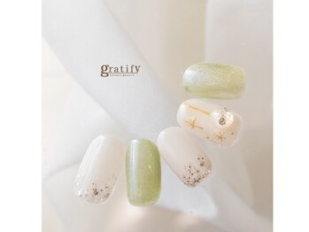 グラティフィー(gratify)/クリスマスネイル