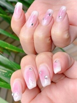 ロア(Lore)の写真/高技術×ハイセンスであなたに似合うデザインにお仕上げ♪大人上品～個性派ネイルまで幅広くご提案可能！