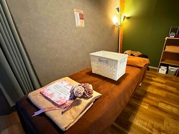 りらくもみのき 静岡店の写真/【期間限定:もみほぐし+ヘッド+フット+ハンド フルコース120分￥9800】周りを気にせず至福のご褒美を…♪