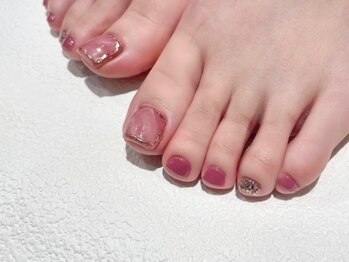 ネイルドシレラ アルパーク店(nail de SIRELLA)/ワンカラ―＋親指アート　¥6,600