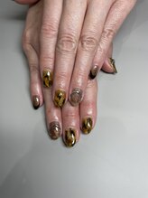 ホームサロンアトリエ エムナイン(Home Salon Atelier M9)/べっ甲マグネイル