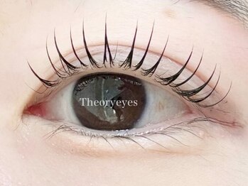 セオリーアイズ(Theoryeyes)の写真/《根津駅1分》ナチュラル派さん必見★専用ロッドに自まつ毛自体を1本1本固定し、ぱっちり綺麗なカールに♪