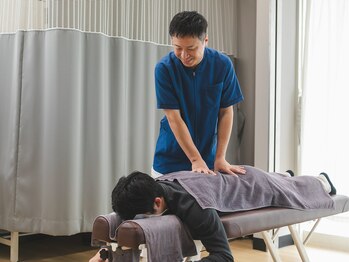 おざき鍼灸接骨院 高茶屋院/腰の施術