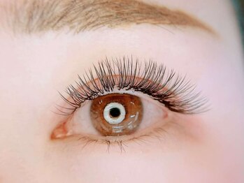 マリヤ(Mariya)の写真/バインドロックでお目元のボリュームUP!自まつげの隙間が気になる方・モチでお悩みの方にもオススメ◎