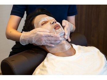 メンズ眉毛&メンズ美容専門サロン ミダシー 藤沢店【眉毛/アイブロウ/メンズ脱毛】/パックで潤い補給し肌を整える