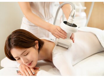 ブルーム 銀座本店(Bloom)の写真/【最速導入&超お得!!】待望の8年ぶり最新モデル☆エンダモロジーインフィニティ60分1回￥5,800