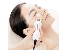 ポーラ ビューティメモリー店(POLA)の雰囲気（低周波の電気刺激で表情筋にアプローチで頬の位置UP）