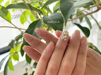 エミルカ(EMILUCA)/