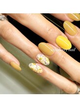 ＜爪に優しいをモットーに＞地爪のダメージを最小限に、フィルインで爪に優しいジェルネイル施術